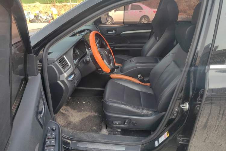 Used Toyota Highlander 2017 2.0T Four-Wheel Drive Luxury Edition 7 Seats