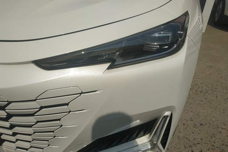 Used CHANGAN UNI-K 2024 2.0T Two-Wheel Drive Global Edition
