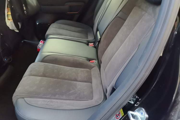 Used Formula Leopard 5 2023 Cloud Ride Flagship Edition
