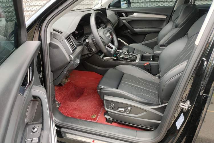 Used Audi Q5L 2024 40 TFSI Fashion Dynamic Model
