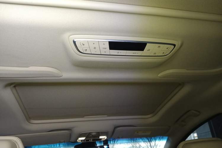 Used Buick GL8 2022 ES Land Cruiser 653T Luxury Model