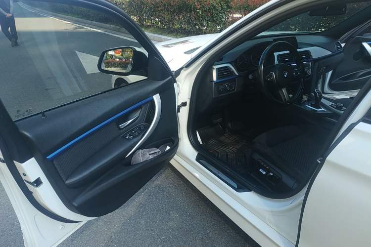 Used BMW 3 Series 2018 320i M Sport Package