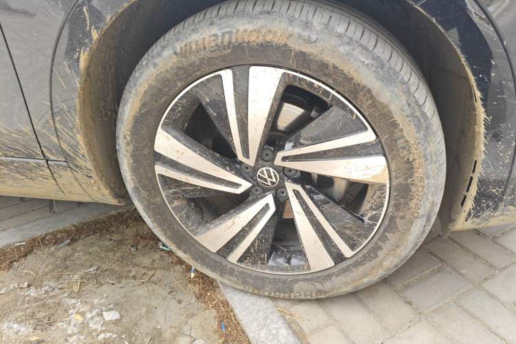 Used Volkswagen Tavendor 2023 380TSI Four-Wheel Drive R-Line Cruise Edition
