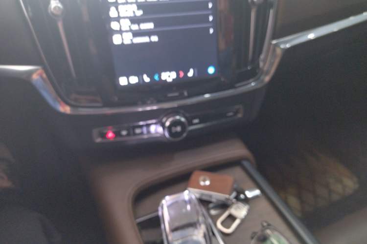 Used Volvo S90 2023 B5 Zhiyuan Luxury Edition