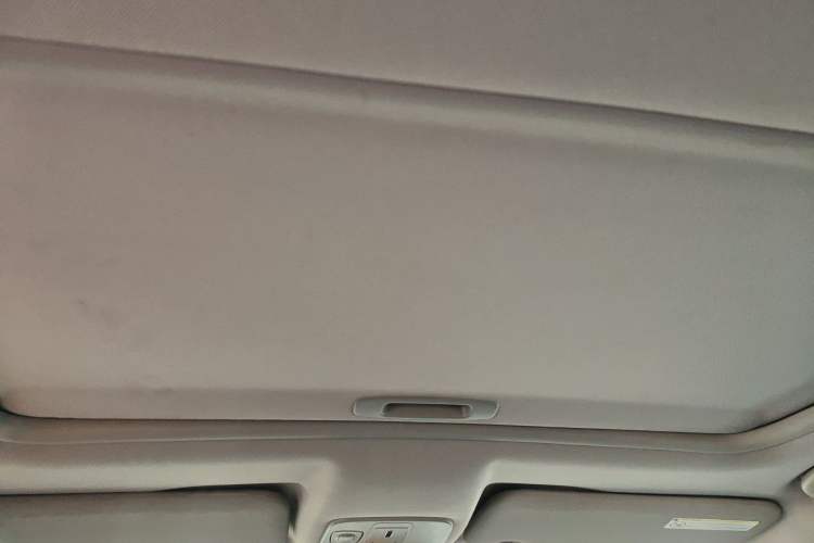 Used Citroen C5 2014 1.6T Automatic Prestige Model Headliner