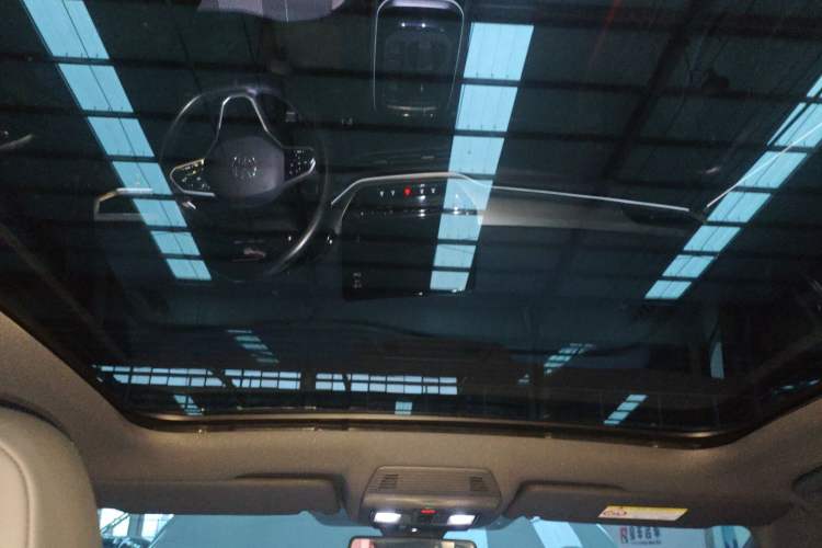 Used Volkswagen ID.4 CROZZ 2021 Long-Range PURE+ Two-Wheel Drive Version