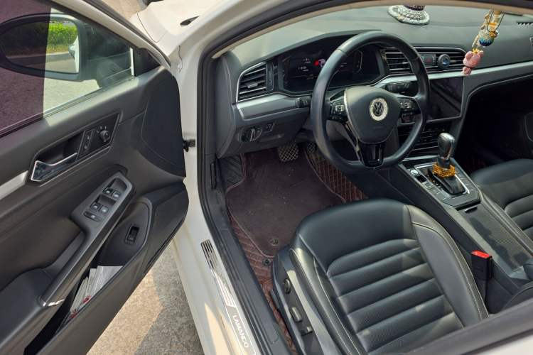 Used Volkswagen Lamando 2021 280TSI DSG Comfort Edition
