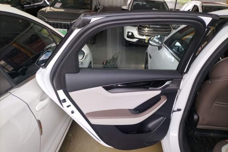 Used BYD Qin PLUS 2023 Champion Edition DM-i 120KM Beyond Model
