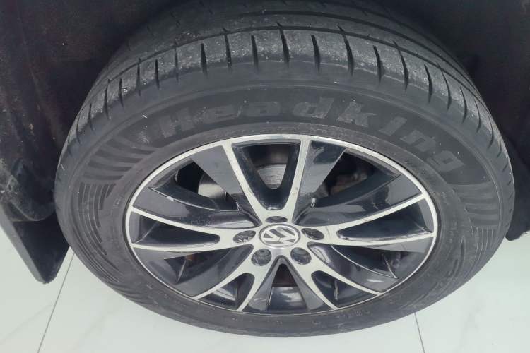 Used Volkswagen Tiguan 2015 1.8TSI Automatic Two-Wheel Drive Luxury Model Right Rear Wheel Hub