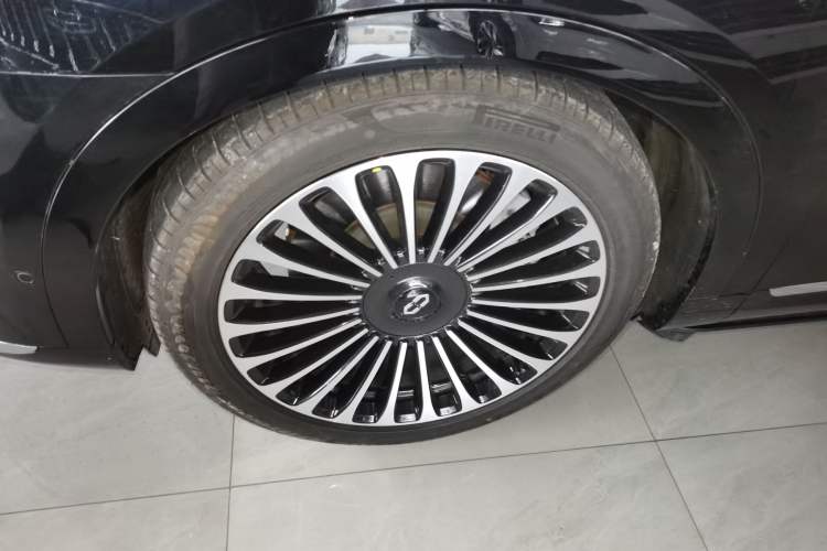 Used Hima AITO M9 2025 Extended-Range Ultra Version 52 kWh 6-Seater Exterior 4