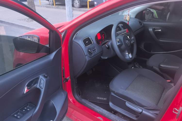 Used Volkswagen Polo 2013 1.4L Automatic Comfort Edition