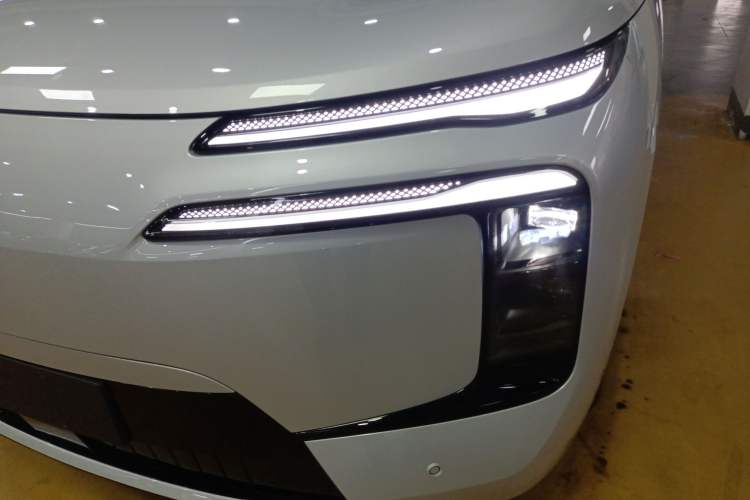 Used Denza N8L 2025 Model Zunrong Model Left Front Headlight