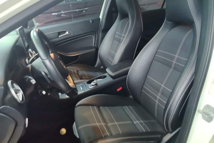 Used Mercedes-Benz A-Class (Import) 2016 A 200 Fashion Model