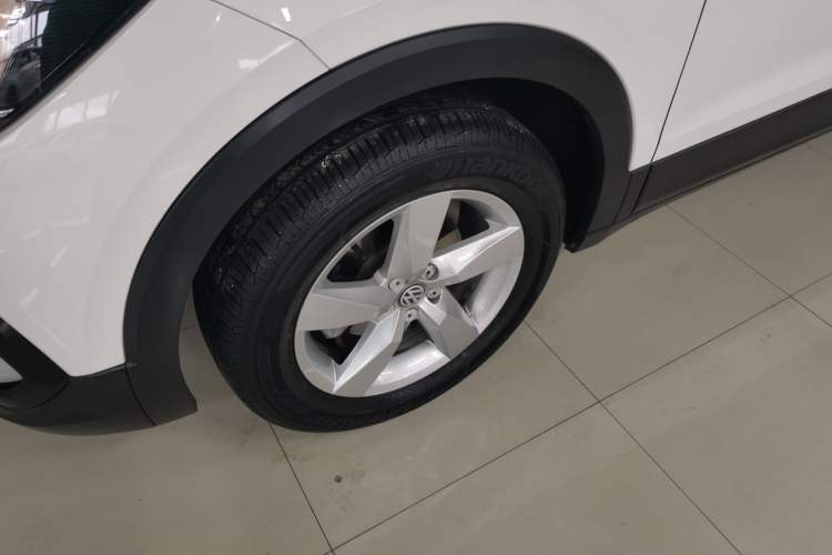 Used Volkswagen T-Cross 2020 1.5L Automatic Fashion Edition Left Front Wheel Hub