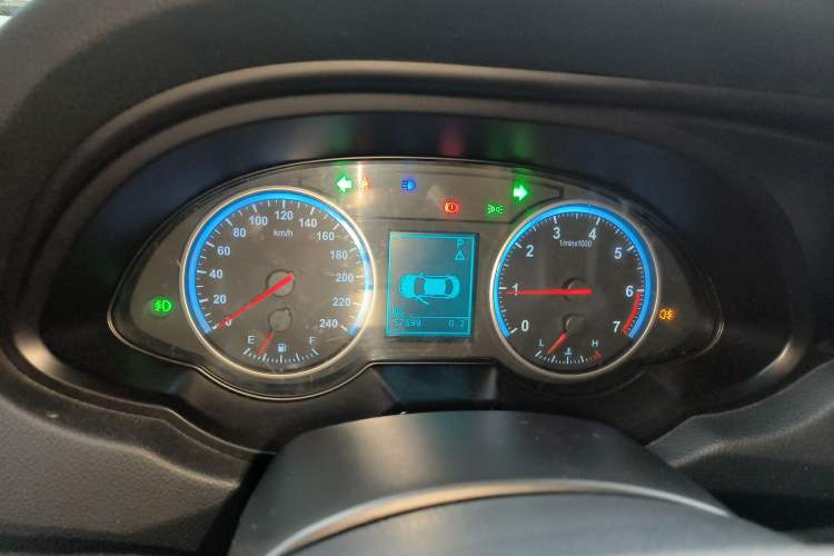 Used Brilliance V5 2014 1.5T Automatic Two-Wheel Drive Sport Model