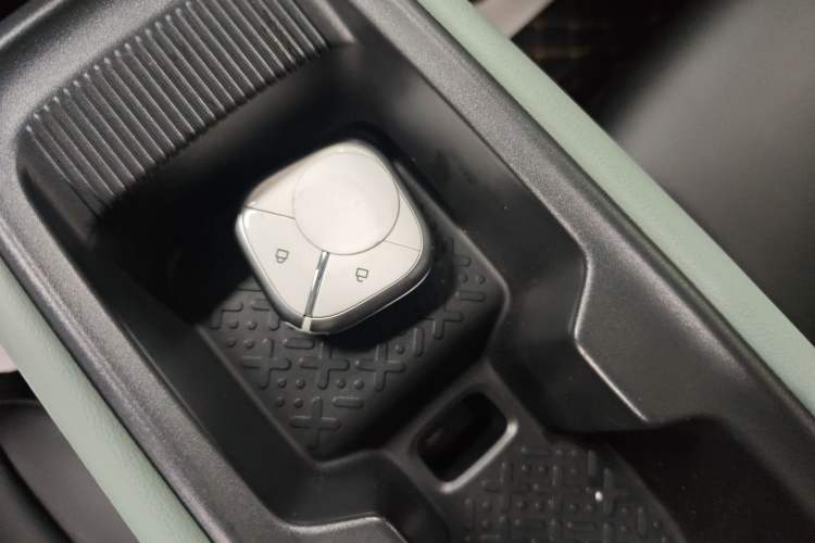 Used Wuling Bingo PLUS 2024 510 km Flagship Edition Four-Seater Version
