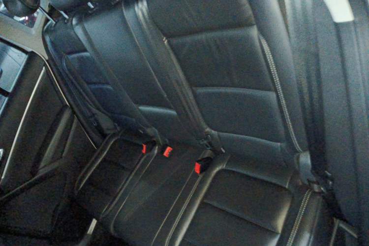 Used Volkswagen Tiguan 2017 300TSI Automatic Two-Wheel Drive Silk Road Comfort Edition Left Rear Seat