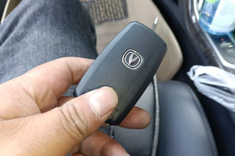 Used CHANGAN Raeton 2014 1.8T Automatic Prestige Anniversary Edition China IV Standard