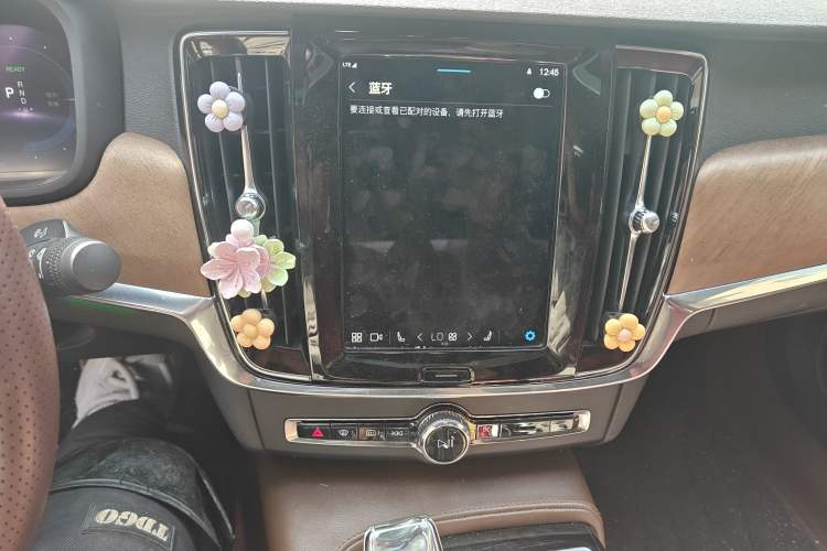 Used Volvo S90 New Energy 2022 T8 eDrive Hybrid Luxury Edition Audio And AC Panel