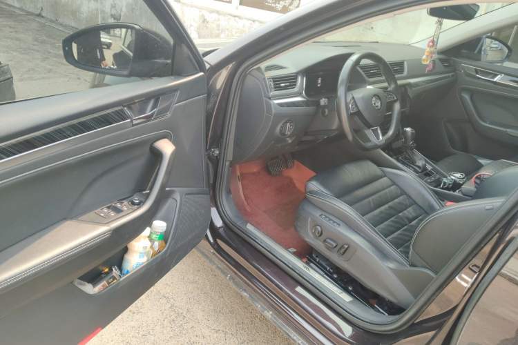 Used Skoda Superb 2019 Facelifted TSI330 DSG Luxury Edition
