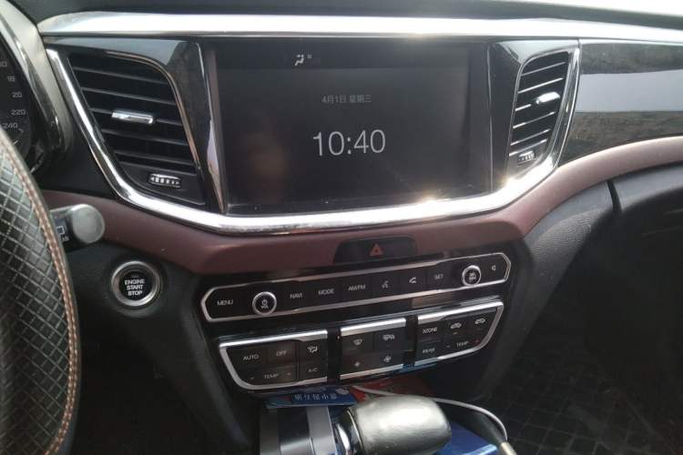 Used GAC Trumpchi GS8 2017 320T Two-Wheel Drive Luxury Smart Connectivity Version (7 Seats)