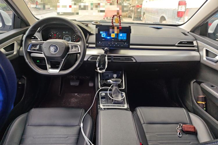 Used BYD Qin 2019 1.5L Automatic Prestige Model Center Console