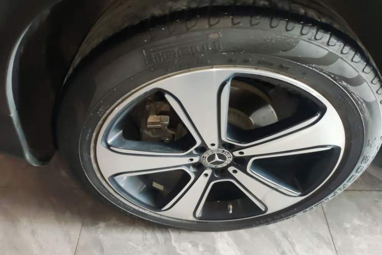 Used Mercedes-Benz GLC 2022 Refreshed GLC 300 L 4MATIC Dynamic Edition Prestige Version Right Rear Wheel Hub