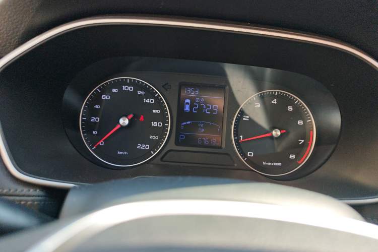 Used Roewe RX3 2020 1.6L CVT 4G Connected Ultra-Cool Flagship Edition
