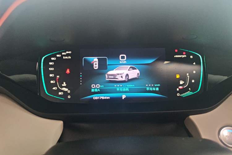 Used Dongfeng Aeolus Yixuan MAX 2023 1.5T Super Cool Trendy Dad Edition Instrument Cluster