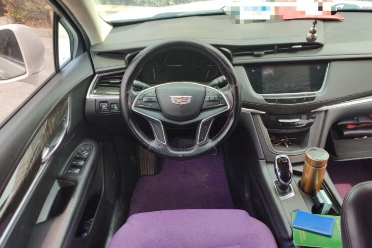 Used Cadillac XT5 2016 25T Luxury Model Steering Wheel