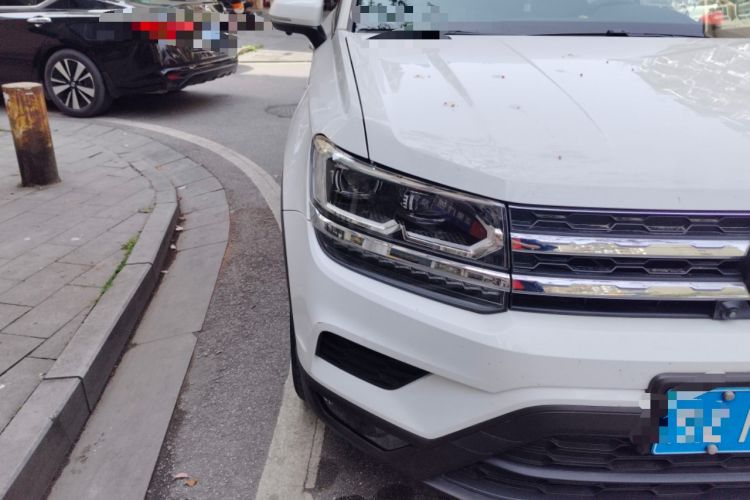 Used Volkswagen Tharu 2021 280TSI Two-Wheel-Drive Luxury Plus Edition Right Front Headlight