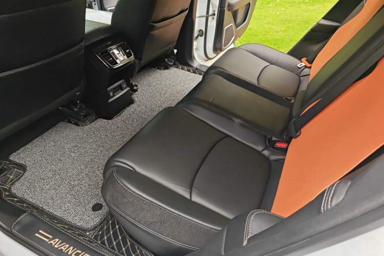 Used Honda Avancier 2017 370TURBO Four-Wheel Drive Prestige Edition Left Rear Seat