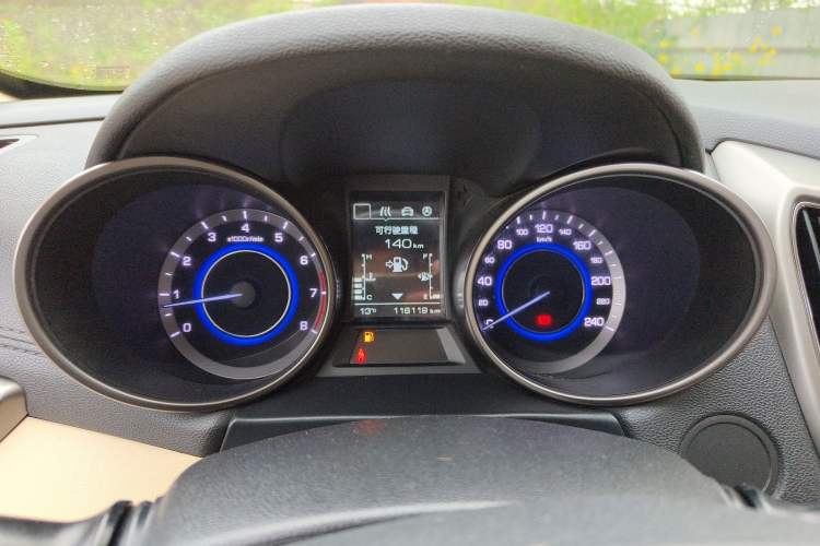 Used CHANGAN Eado 2016 1.6L Manual Fashion Edition Instrument Cluster