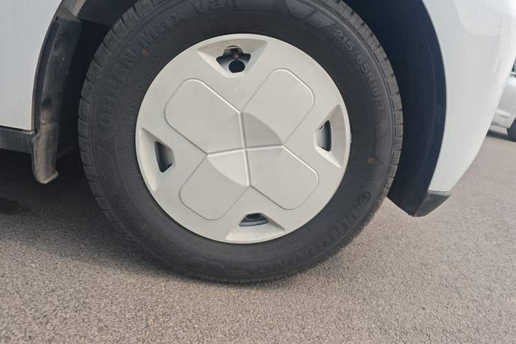 Used CHANGAN KAICHENG V919 2025 Model, Express Cabin, CATL 88 kWh, Long Wheelbase, High Roof, Smart Version, 6 Seats Right Front Wheel Hub