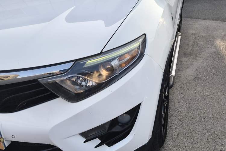 Used Soueast DX7 2016 1.5T Automatic Glory Edition
