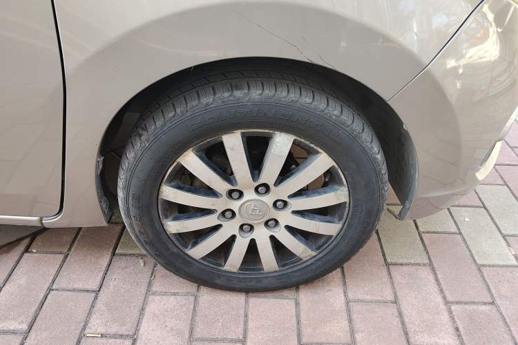 Used SAIC MAXUS G10 2014 2.0T Automatic Luxury Executive Edition