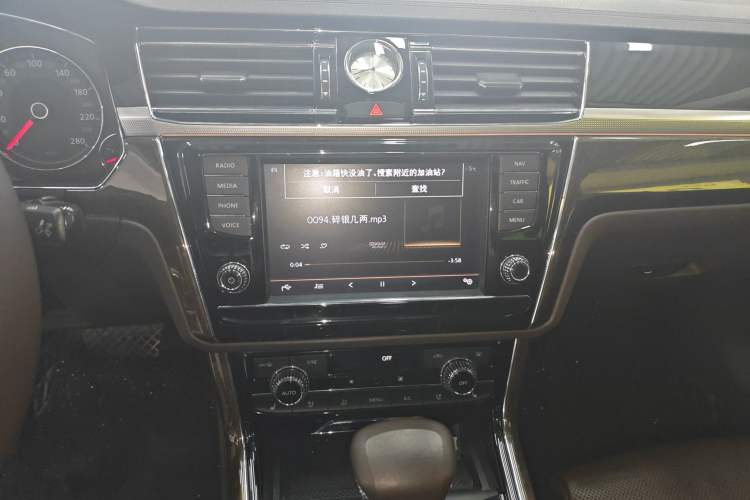 Used Volkswagen Phideon 2018 380TSI Two-Wheel-Drive Flagship Edition
