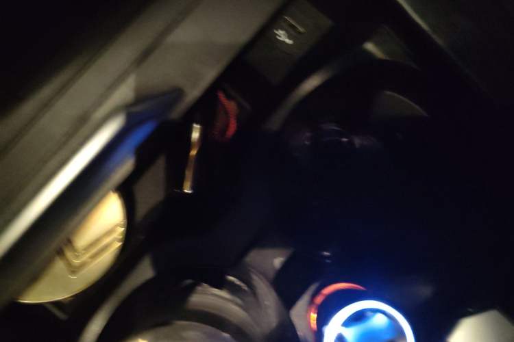 Used BMW X3 2018 xDrive25i Luxury Package China VI Emission Standard Vehicle Key