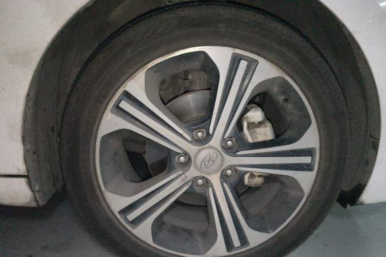 Used Hyundai Elantra (6th Generation / Lingdong) 2018 1.4T Dual-Clutch Xuan Dong · Dynamic Edition Right Front Wheel Hub