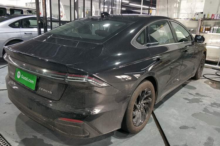 Used Lincoln Z 2025 2.0T Prestige Hybrid Edition
