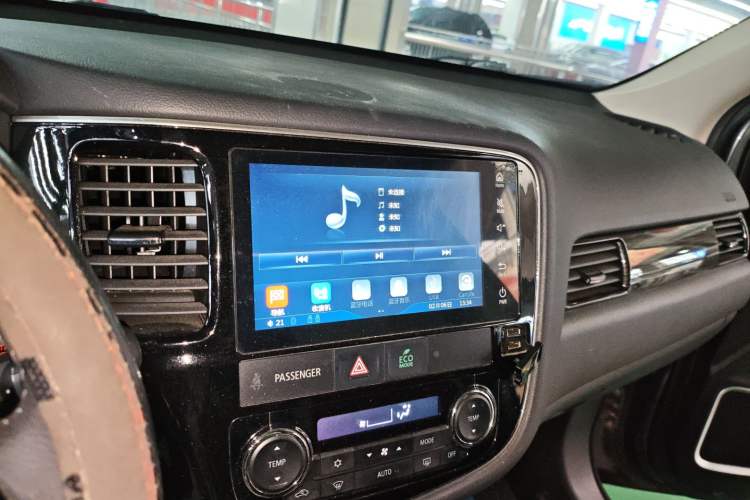 Used Mitsubishi Outlander 2019 2.0L Two-Wheel Drive Comfort Edition 5 Seats China VI Standard