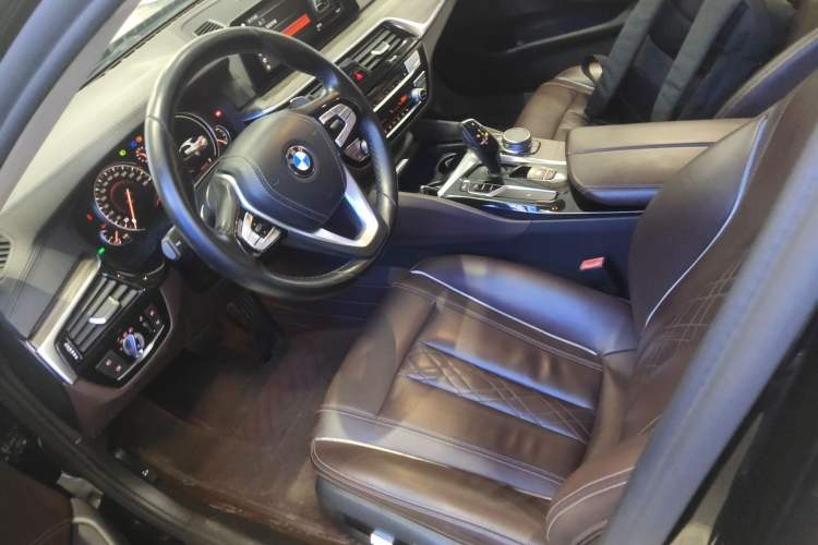 Used BMW 5 Series 2018 Revised Version 530Li Leading Edition Luxury Package Left Front Seat