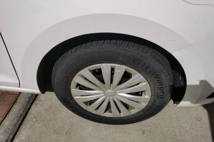 Used Volkswagen Santana 2016 1.6L Manual Fashion Edition