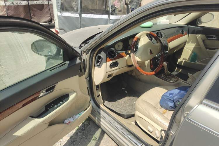 Used Roewe 750 2007 2.5L Regal AT