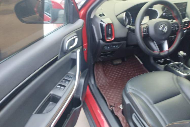 Used Dongfeng Aeolus AX4 2017 1.6L DCT Trendy Style Driver Seat