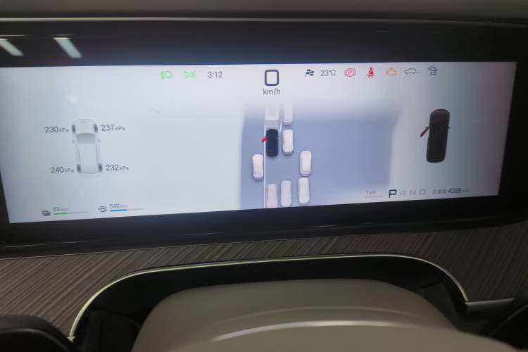 Used Denza N9 2025 Prestige Version
