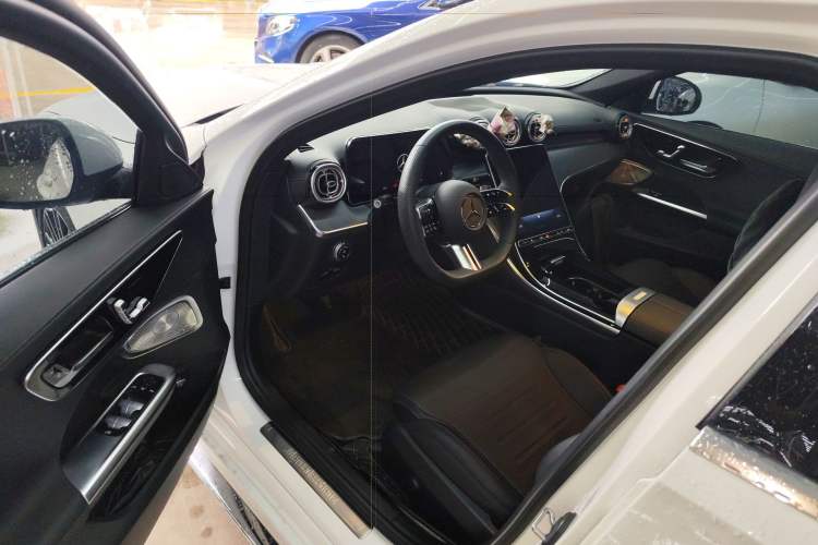 Used Mercedes-Benz C-Class 2024 C 200 L Sport Edition Driver Seat