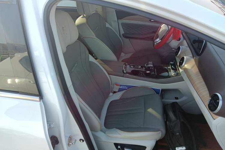 Used FORTHING Yacht 2022 1.5T DCT Chasing-the-Waves Edition