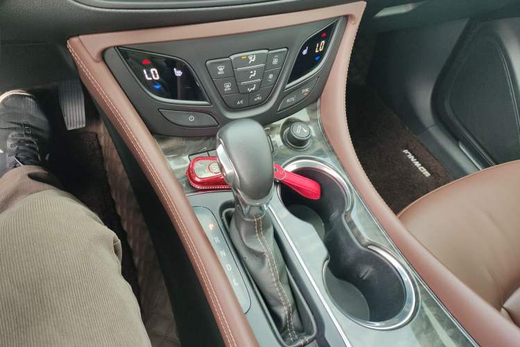 Used Buick Envision 2014 28T Four-Wheel Drive Elite Model