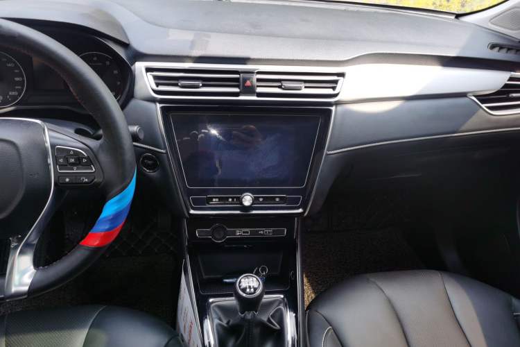 Used Roewe i5 2020 1.5L Manual 4G Connect Leehao Flagship Edition